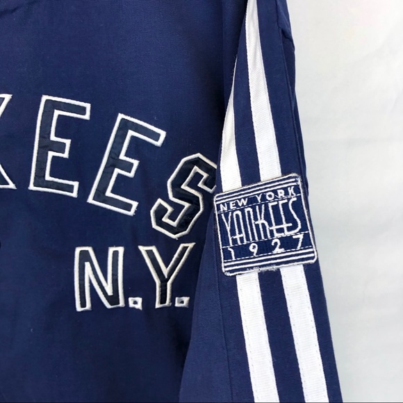 NY Yankees Blue Jacket Cooperstown Collection - Picture 5 of 10